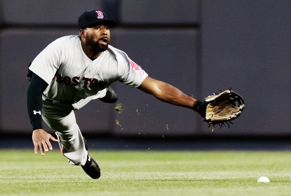 Boston Red Sox outfielder Jackie Bradley Jr. misses a fly ball during an MLB game against the New York Yankees at Yankee Stadium on June 8, 2017 in Bronx, N.Y. Yankees defeated the Red Sox 9-1. (Photo by Bryan Bennett/The Players' Tribune)