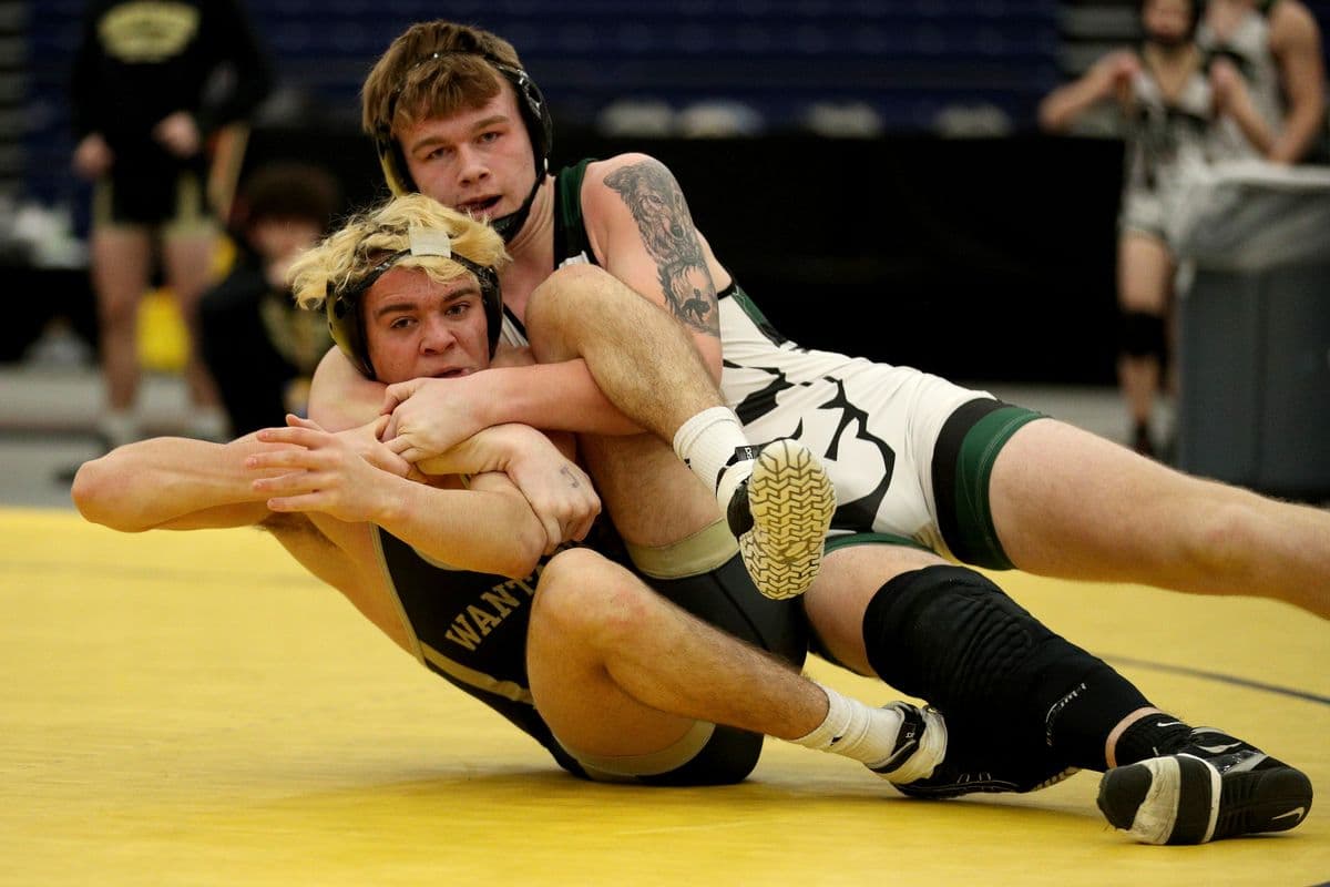 Minisink Valley's Andrew Filip, top, looks to put Wantagh's Noah Corwin on his back during their 189 pound bout at the 2022 NYSPHSAA Wrestling Dual Meet Championships at SRC Arena in Syracuse, N.Y. on Jan. 29, 2022.