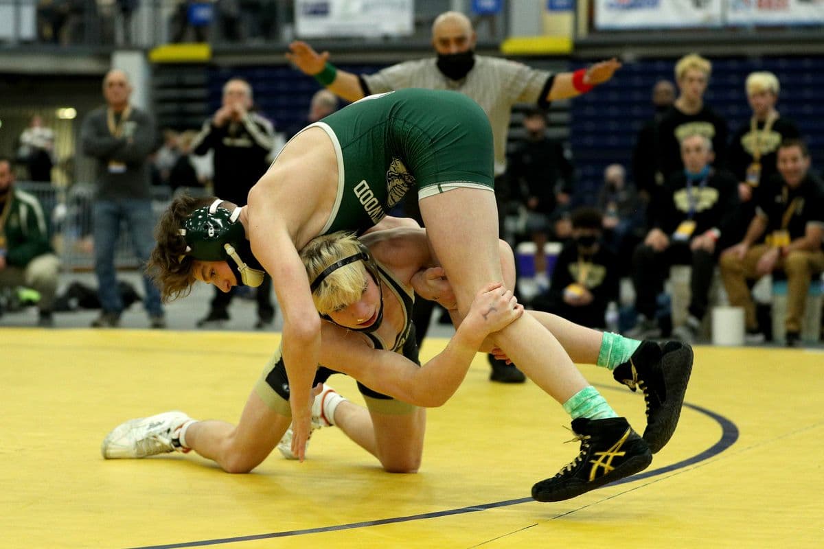 Wantagh's Anthony Clem looks to score a takedown against Brentwood's Jason Kwaak during their 110 pound bout at the 2022 NYSPHSAA Wrestling Dual Meet Championships at SRC Arena in Syracuse, N.Y. on Jan. 29, 2022.