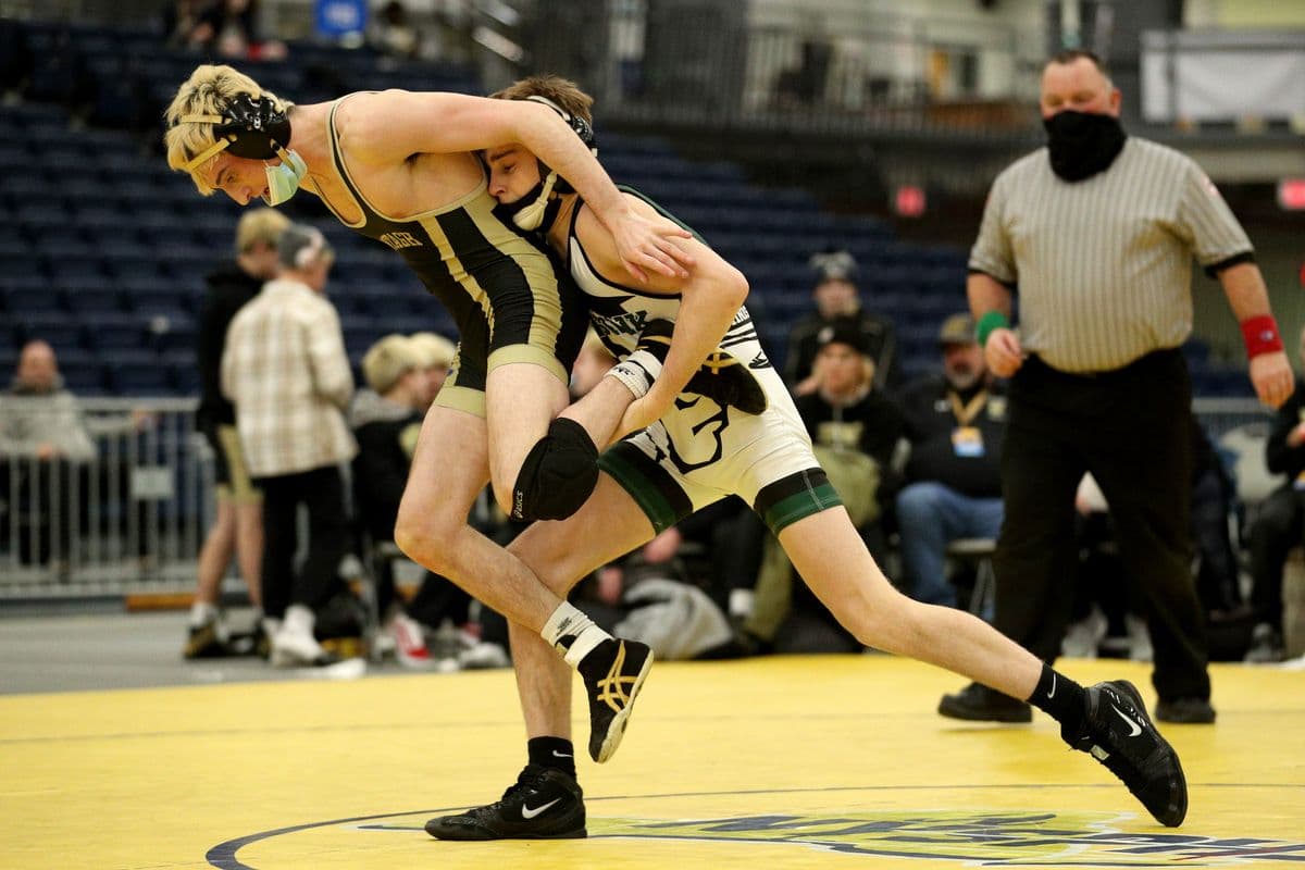 Wantagh's Ryan Arbeit, left, defends a takedown from Minisink Valley's Anthony Tresch during their 126 pound bout at the 2022 NYSPHSAA Wrestling Dual Meet Championships at SRC Arena in Syracuse, N.Y. on Jan. 29, 2022.