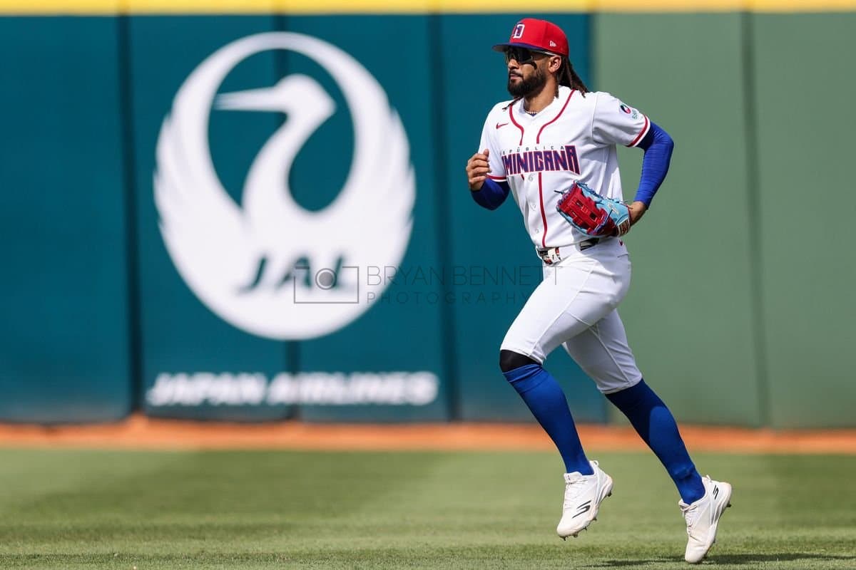 SANTO DOMINGO, DOMINICAN REPUBLIC - MARCH 04: Fernando Tatis Jr. #23 of the Dominican Republic runs during an exhibition game against the Detroit Tigers at Estadio Quisqueya on March 04, 2026 in Santo Domingo, Dominican Republic. (Photo by Bryan Bennett/Getty Images)