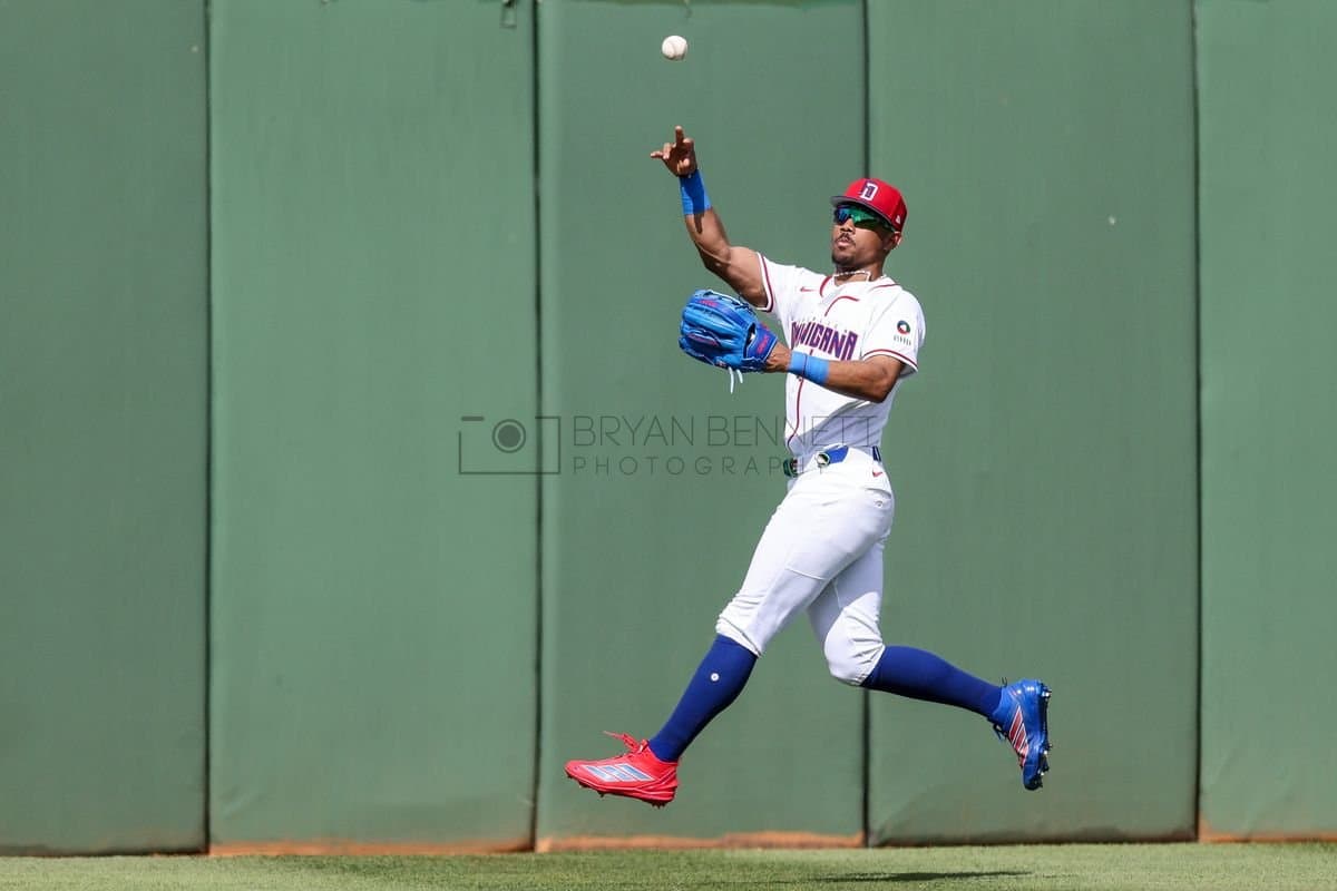 SANTO DOMINGO, DOMINICAN REPUBLIC - MARCH 04: Julio RodrÃguez #44 of the Dominican Republic throws a ball during the first inning of an exhibition game against the Detroit Tigers at Estadio Quisqueya on March 04, 2026 in Santo Domingo, Dominican Republic. (Photo by Bryan M. Bennett/Getty Images)