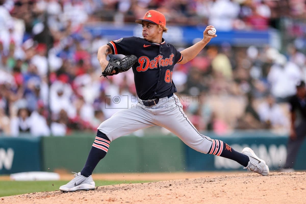 SANTO DOMINGO, DOMINICAN REPUBLIC - MARCH 04: Carlos Peña #80 of the Detroit Tigers pitches during an exhibition game against the Dominican Republic at Estadio Quisqueya on March 04, 2026 in Santo Domingo, Dominican Republic. (Photo by Bryan Bennett/Getty Images)