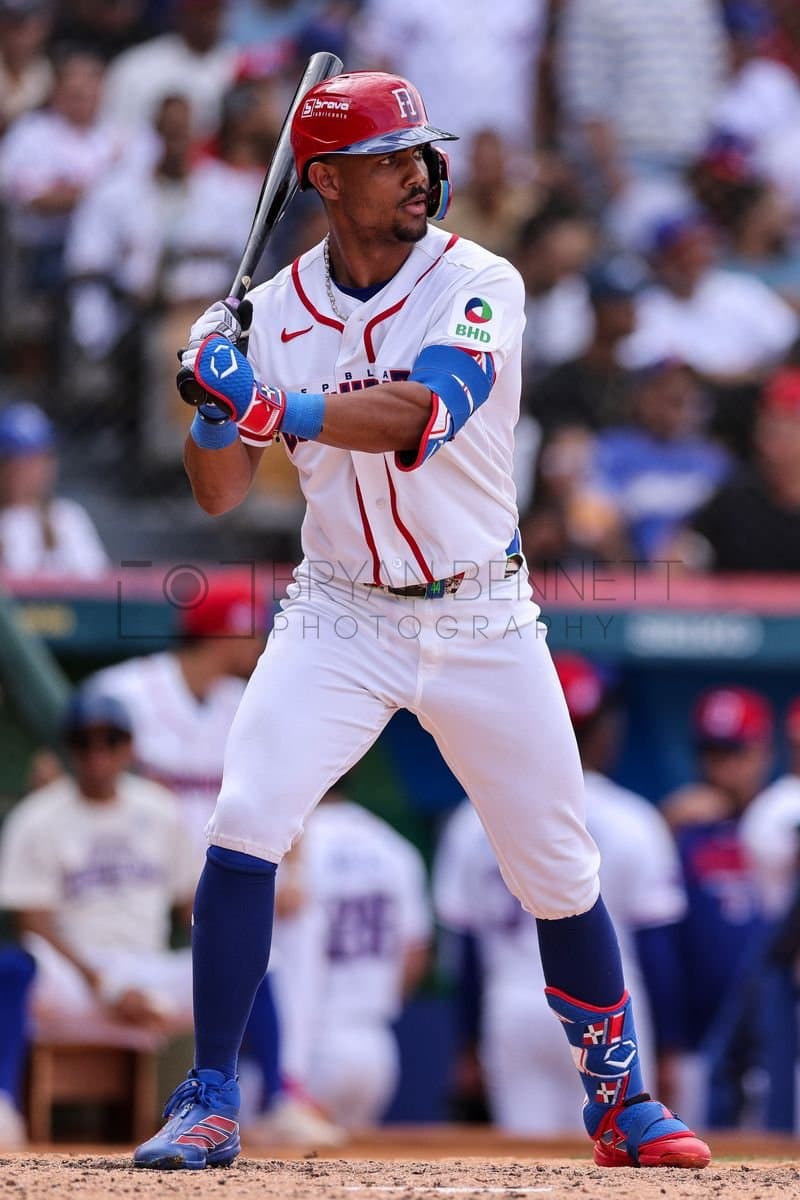SANTO DOMINGO, DOMINICAN REPUBLIC - MARCH 04: Julio RodrÃguez #44 of the Dominican Republic bats during an exhibition game against the Detroit Tigers at Estadio Quisqueya on March 04, 2026 in Santo Domingo, Dominican Republic. (Photo by Bryan Bennett/Getty Images)
