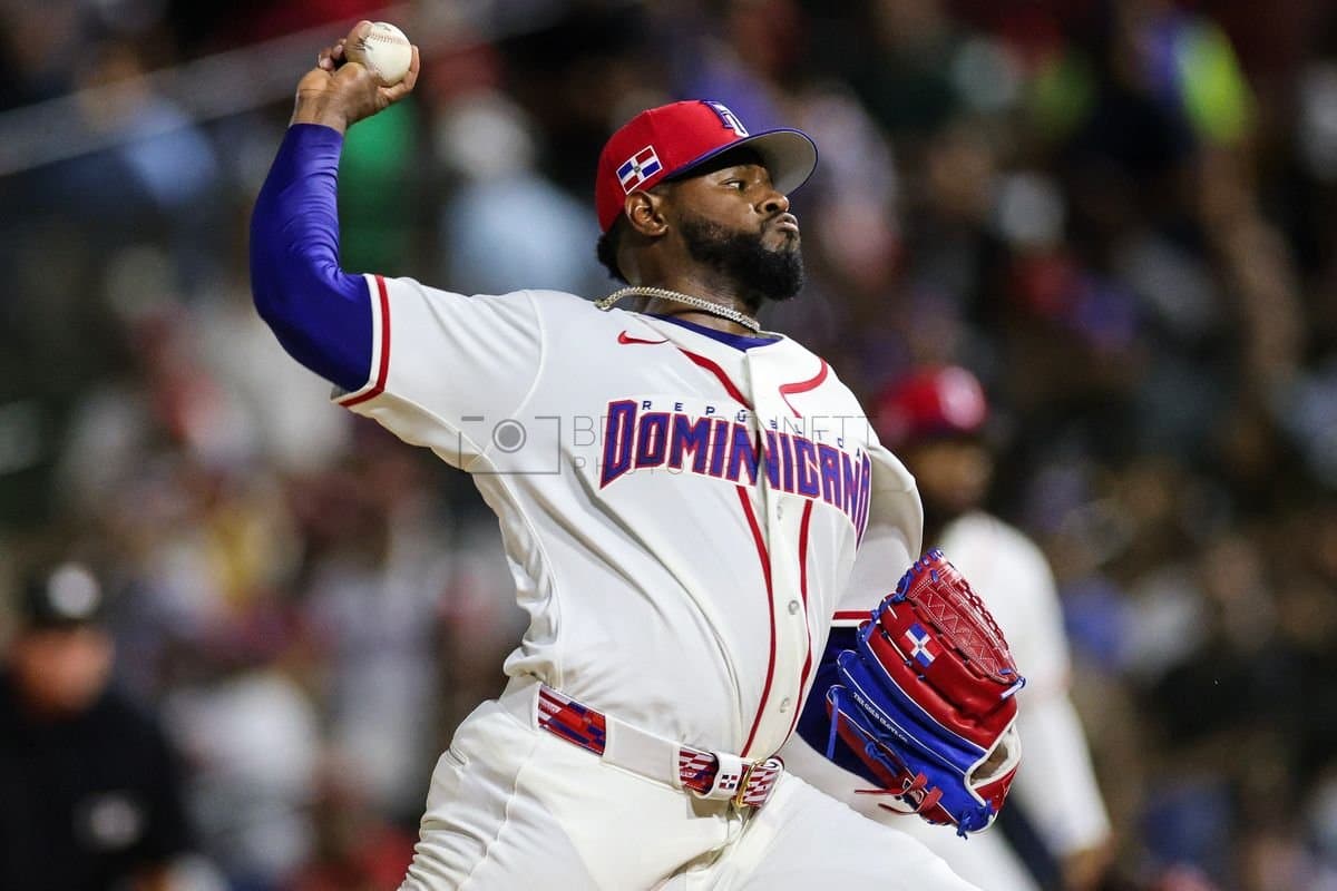 SANTO DOMINGO, DOMINICAN REPUBLIC - MARCH 03: Luis Severino #40 of the Dominican Republic pitches during an exhibition game against the Detroit Tigers at Estadio Quisqueya on March 03, 2026 in Santo Domingo, Dominican Republic. (Photo by Bryan Bennett/Getty Images)