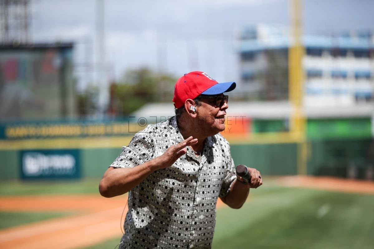 SANTO DOMINGO, DOMINICAN REPUBLIC - MARCH 04: Fernando Villalona performs prior to an exhibition game between the Detroit Tigers and the Dominican Republic at Estadio Quisqueya on March 04, 2026 in Santo Domingo, Dominican Republic. (Photo by Bryan Bennett/Getty Images)