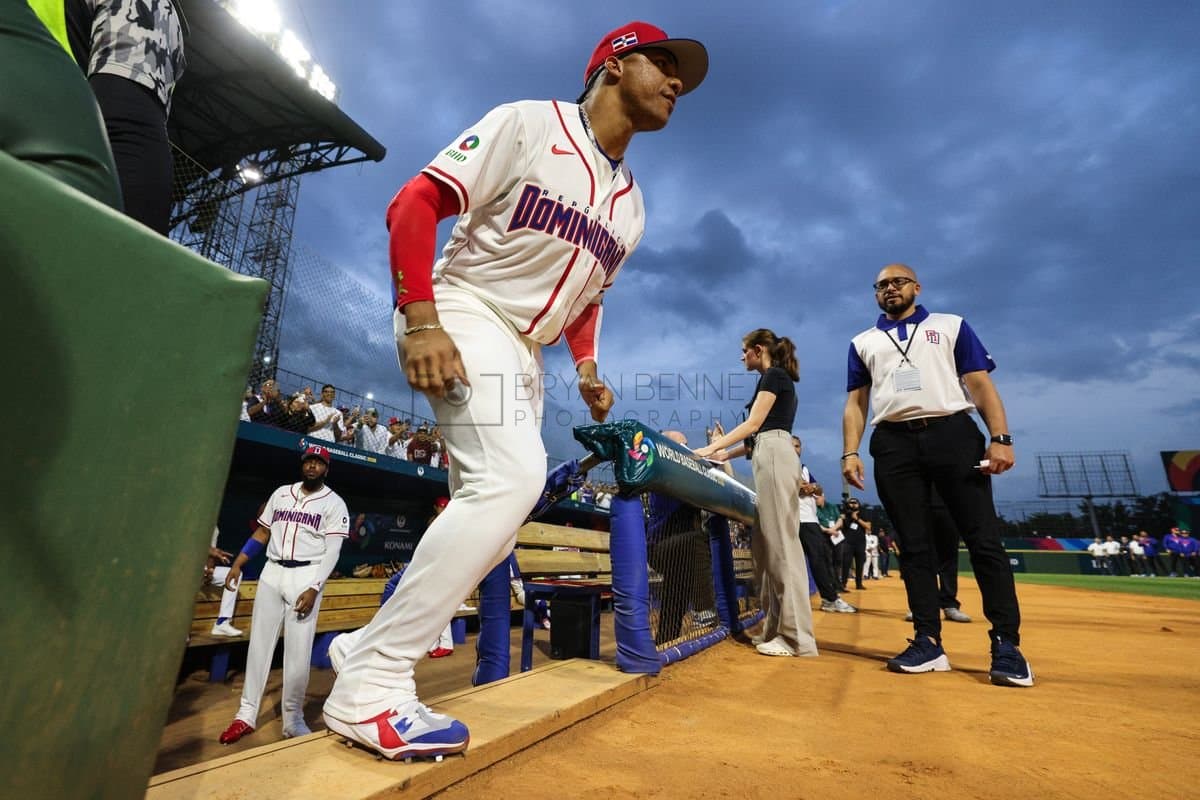 SANTO DOMINGO, DOMINICAN REPUBLIC - MARCH 03: Juan Soto #22 of the Dominican Republic is introduced prior to an exhibition game against the Detroit Tigers at Estadio Quisqueya on March 03, 2026 in Santo Domingo, Dominican Republic. (Photo by Bryan Bennett/Getty Images)