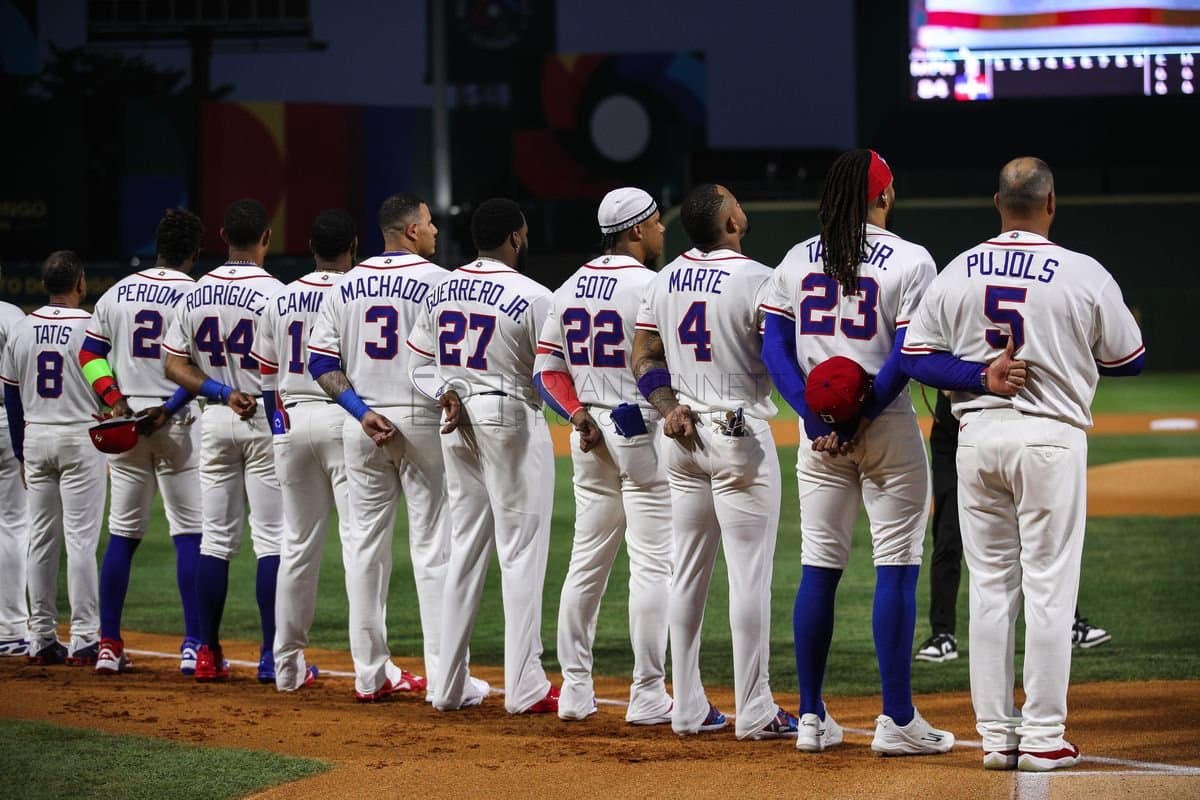 SANTO DOMINGO, DOMINICAN REPUBLIC - MARCH 03: Dominican Republic lines up during the National Anthem prior to an exhibition game against the Detroit Tigers at Estadio Quisqueya on March 03, 2026 in Santo Domingo, Dominican Republic. (Photo by Bryan Bennett/Getty Images)