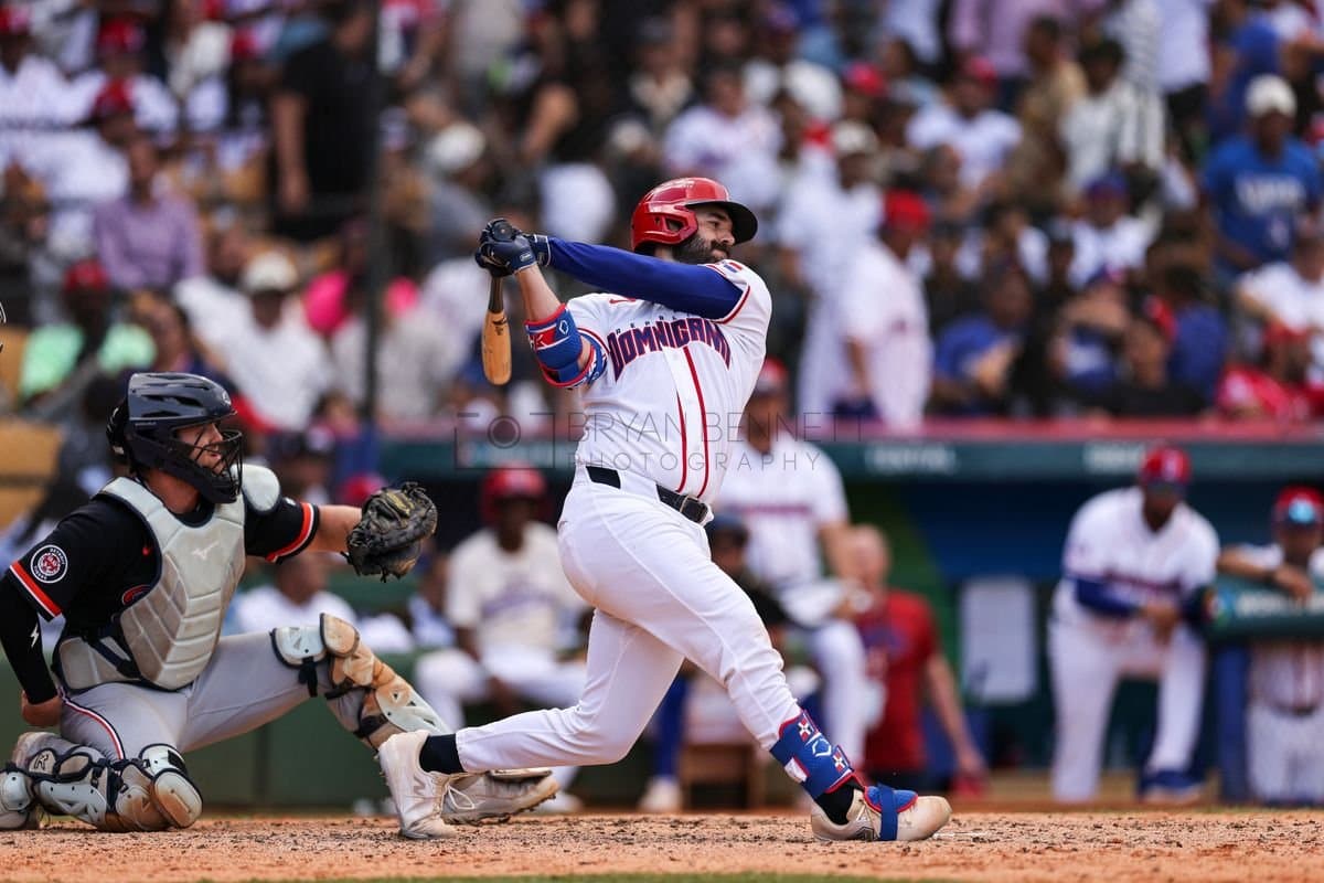 SANTO DOMINGO, DOMINICAN REPUBLIC - MARCH 04: Austin Wells #28 of the Dominican Republic bats during an exhibition game against the Detroit Tigers at Estadio Quisqueya on March 04, 2026 in Santo Domingo, Dominican Republic. (Photo by Bryan Bennett/Getty Images)