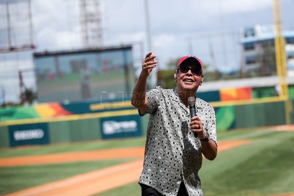 SANTO DOMINGO, DOMINICAN REPUBLIC - MARCH 04: Fernando Villalona performs prior to an exhibition game between the Detroit Tigers and the Dominican Republic at Estadio Quisqueya on March 04, 2026 in Santo Domingo, Dominican Republic. (Photo by Bryan Bennett/Getty Images)
