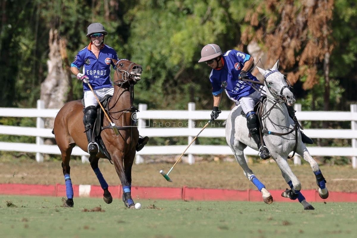 La Romanza 3J and La Espada Gulf play polo during the Copa Britanica at Casa de Campo Polo Club in La Romana, Dominican Republic on March 6, 2026. (Photos by Bryan Bennett)