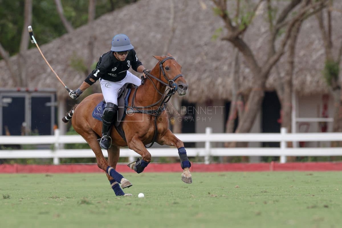 Lechuza Caracas and La Romanza 3J play polo during the Copa Britanica at Casa de Campo in La Romana, La Romana, Dominican Republic on March 1, 2026. (Photos by Bryan Bennett)
