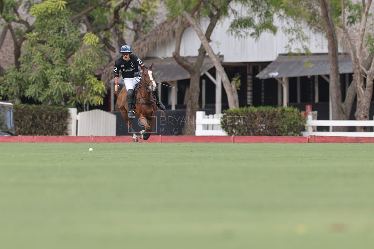 Lechuza Caracas and La Romanza 3J play polo during the Copa Britanica at Casa de Campo in La Romana, La Romana, Dominican Republic on March 1, 2026. (Photos by Bryan Bennett)