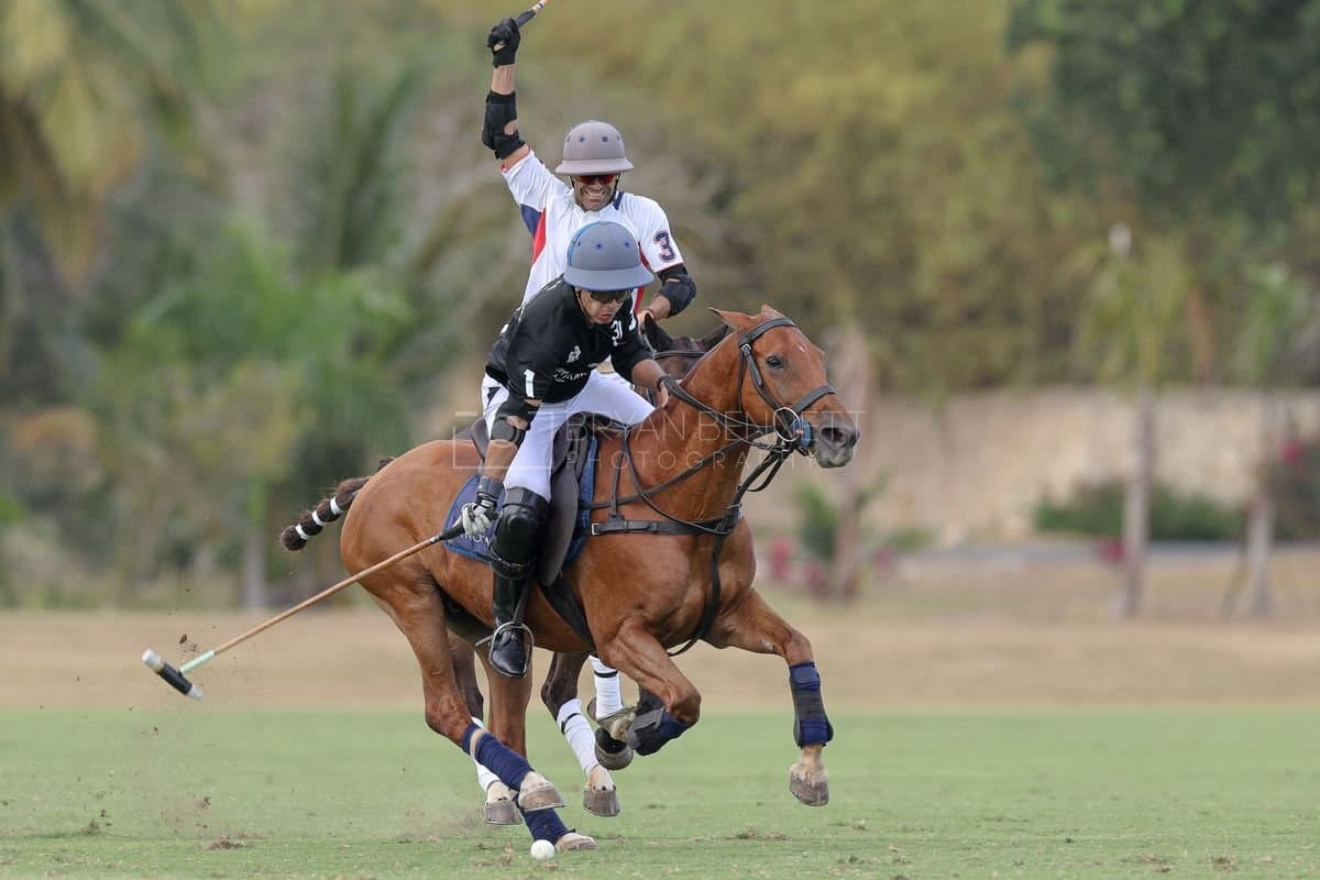Lechuza Caracas and La Romanza 3J play polo during the Copa Britanica at Casa de Campo in La Romana, La Romana, Dominican Republic on March 1, 2026. (Photos by Bryan Bennett)