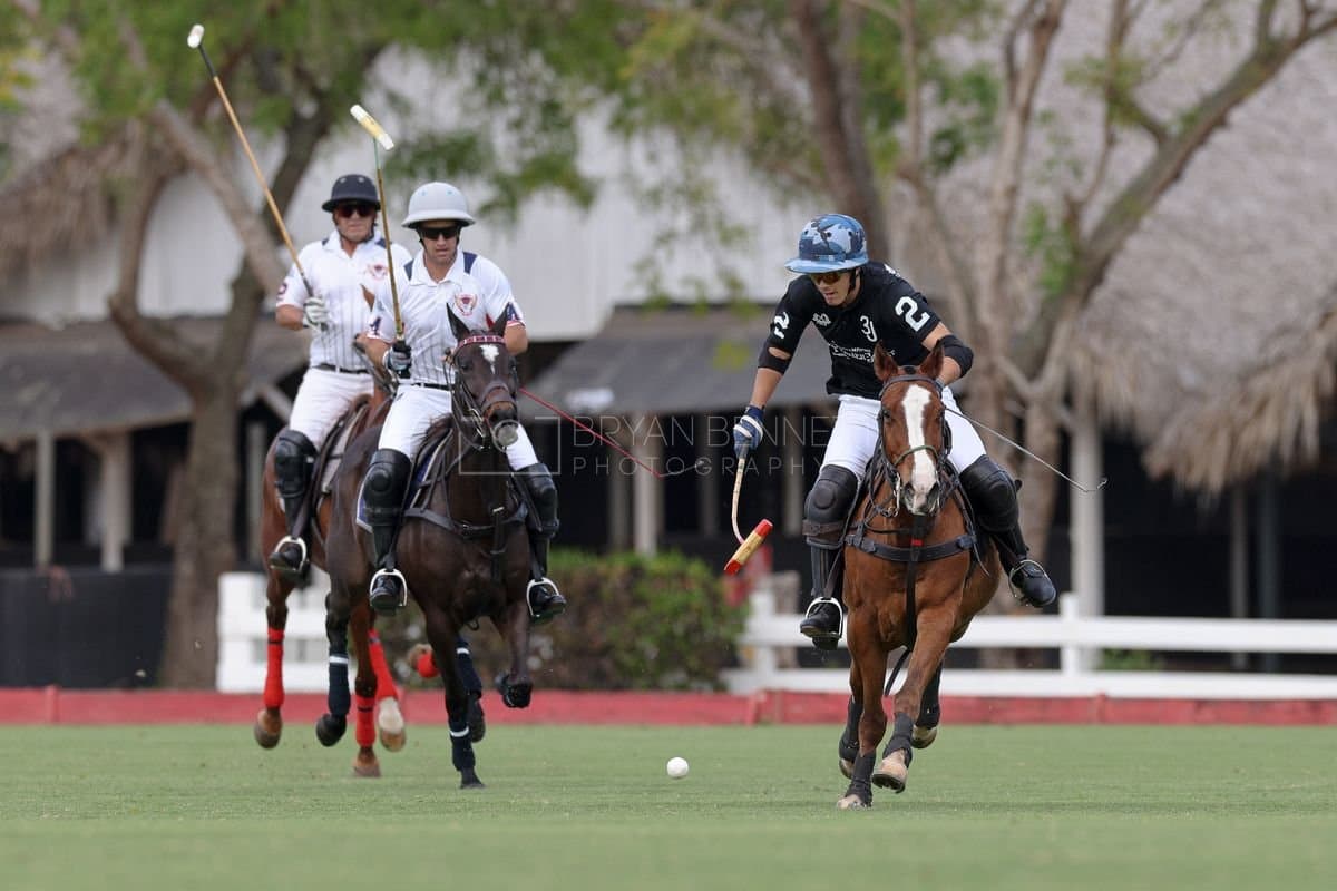 Lechuza Caracas and La Romanza 3J play polo during the Copa Britanica at Casa de Campo in La Romana, La Romana, Dominican Republic on March 1, 2026. (Photos by Bryan Bennett)
