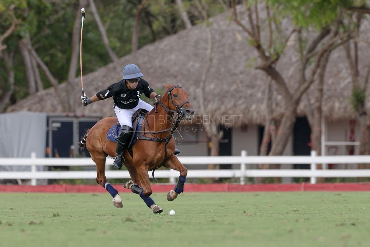 Lechuza Caracas and La Romanza 3J play polo during the Copa Britanica at Casa de Campo in La Romana, La Romana, Dominican Republic on March 1, 2026. (Photos by Bryan Bennett)