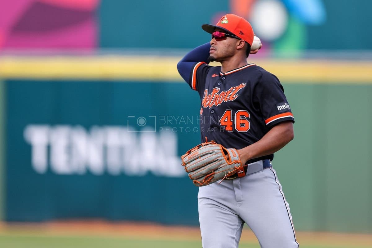 SANTO DOMINGO, DOMINICAN REPUBLIC - MARCH 04: Wenceel Pérez #46 of the Detroit Tigers throws a ball during an exhibition game against the Dominican Republic at Estadio Quisqueya on March 04, 2026 in Santo Domingo, Dominican Republic. (Photo by Bryan Bennett/Getty Images)