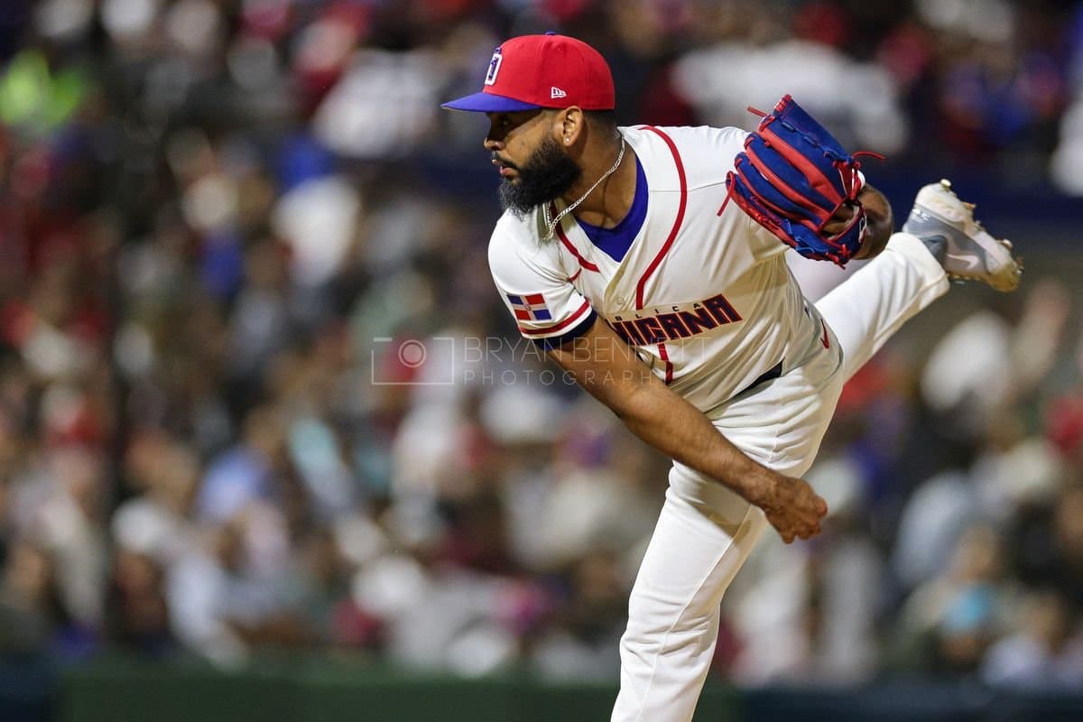 SANTO DOMINGO, DOMINICAN REPUBLIC - MARCH 03: Seranthony DomÃnguez #44 of the Dominican Republic pitches during an exhibition game against the Detroit Tigers at Estadio Quisqueya on March 03, 2026 in Santo Domingo, Dominican Republic. (Photo by Bryan Bennett/Getty Images)