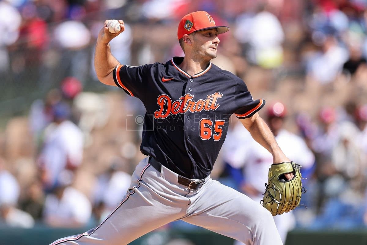 SANTO DOMINGO, DOMINICAN REPUBLIC - MARCH 04: Burch Smith #65 of the Detroit Tigers pitches during the first inning of an exhibition game against the Dominican Republic at Estadio Quisqueya on March 04, 2026 in Santo Domingo, Dominican Republic. (Photo by Bryan M. Bennett/Getty Images)