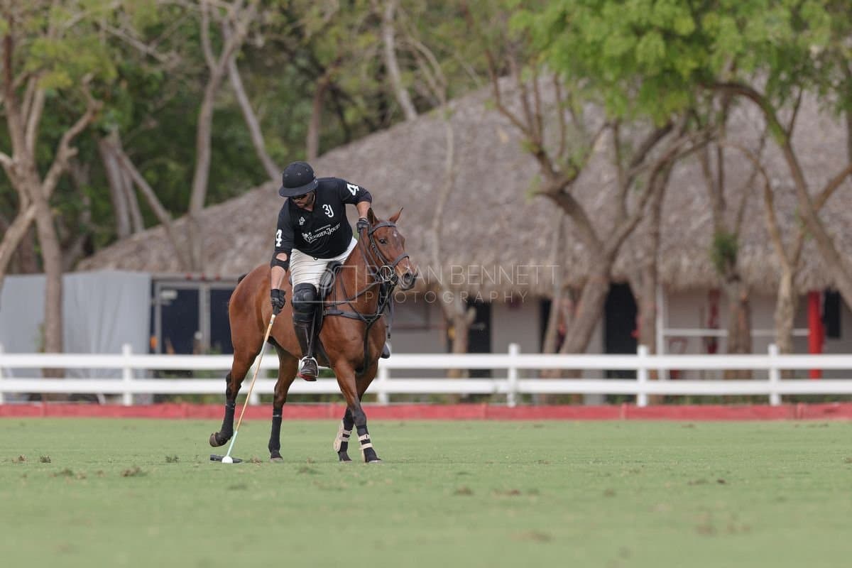 Lechuza Caracas and La Romanza 3J play polo during the Copa Britanica at Casa de Campo in La Romana, La Romana, Dominican Republic on March 1, 2026. (Photos by Bryan Bennett)