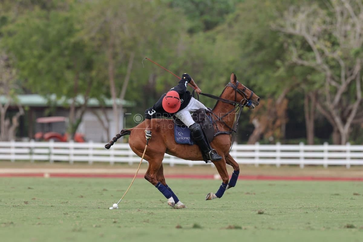 Lechuza Caracas and La Romanza 3J play polo during the Copa Britanica at Casa de Campo in La Romana, La Romana, Dominican Republic on March 1, 2026. (Photos by Bryan Bennett)
