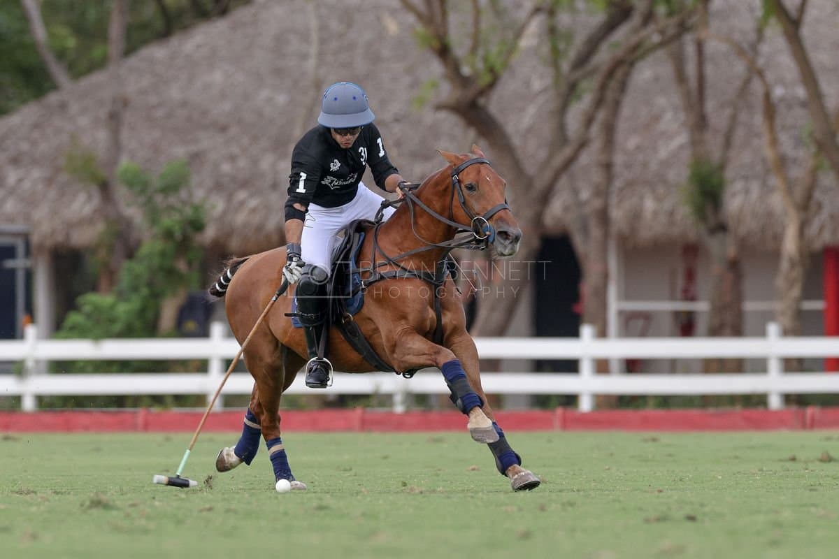 Lechuza Caracas and La Romanza 3J play polo during the Copa Britanica at Casa de Campo in La Romana, La Romana, Dominican Republic on March 1, 2026. (Photos by Bryan Bennett)