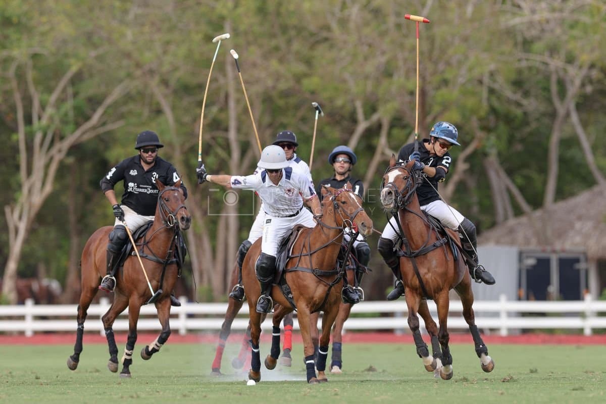 Lechuza Caracas and La Romanza 3J play polo during the Copa Britanica at Casa de Campo in La Romana, La Romana, Dominican Republic on March 1, 2026. (Photos by Bryan Bennett)