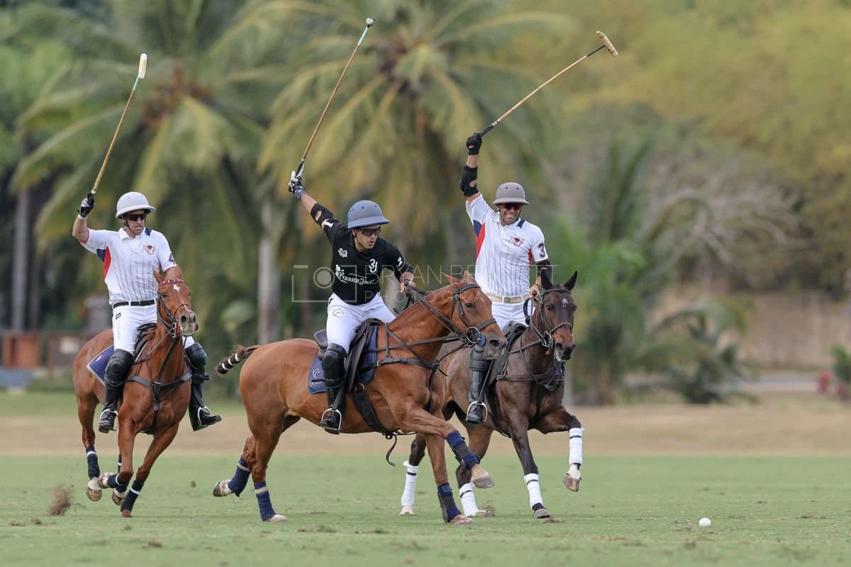 Lechuza Caracas and La Romanza 3J play polo during the Copa Britanica at Casa de Campo in La Romana, La Romana, Dominican Republic on March 1, 2026. (Photos by Bryan Bennett)