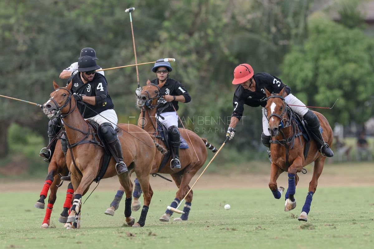 Lechuza Caracas and La Romanza 3J play polo during the Copa Britanica at Casa de Campo in La Romana, La Romana, Dominican Republic on March 1, 2026. (Photos by Bryan Bennett)