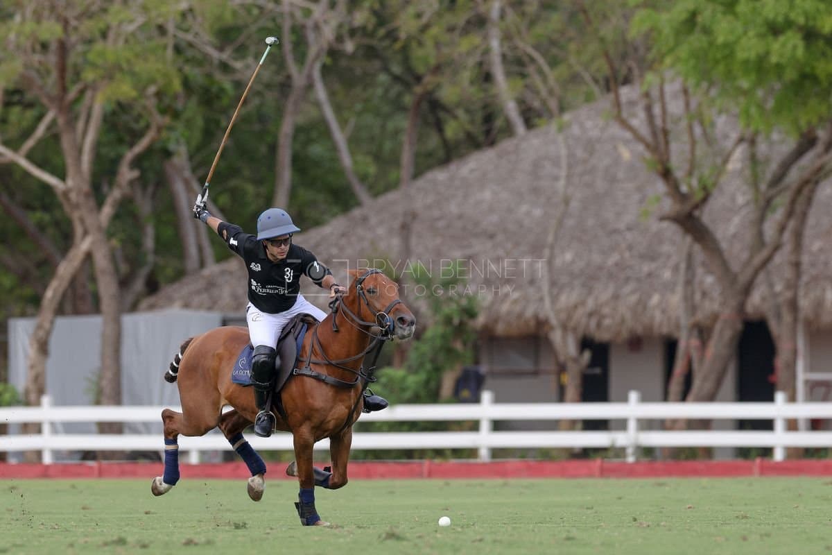 Lechuza Caracas and La Romanza 3J play polo during the Copa Britanica at Casa de Campo in La Romana, La Romana, Dominican Republic on March 1, 2026. (Photos by Bryan Bennett)