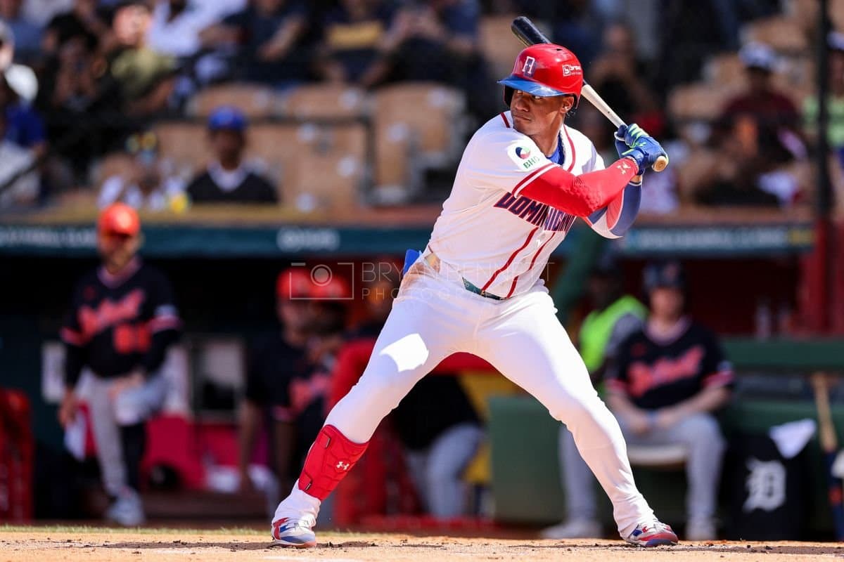 SANTO DOMINGO, DOMINICAN REPUBLIC - MARCH 04: Juan Soto #22 of the Dominican Republic bats during an exhibition game against the Detroit Tigers at Estadio Quisqueya on March 04, 2026 in Santo Domingo, Dominican Republic. (Photo by Bryan Bennett/Getty Images)