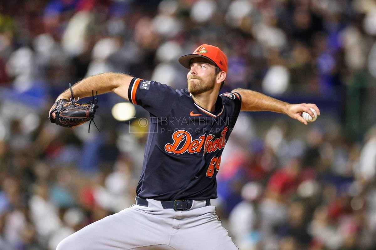 SANTO DOMINGO, DOMINICAN REPUBLIC - MARCH 03: Bryan Sammons #64 of the Detroit Tigers pitches during an exhibition game against the Dominican Republic at Estadio Quisqueya on March 03, 2026 in Santo Domingo, Dominican Republic. (Photo by Bryan Bennett/Getty Images)