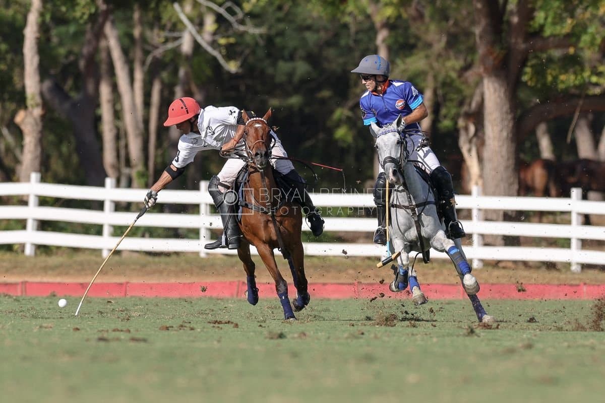 La Romanza 3J and La Espada Gulf play polo during the Copa Britanica at Casa de Campo Polo Club in La Romana, Dominican Republic on March 6, 2026. (Photos by Bryan Bennett)