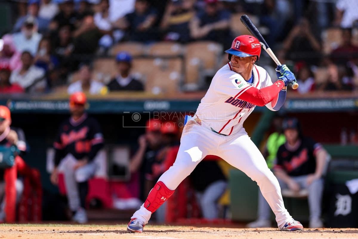 SANTO DOMINGO, DOMINICAN REPUBLIC - MARCH 04: Juan Soto #22 of the Dominican Republic bats during an exhibition game against the Detroit Tigers at Estadio Quisqueya on March 04, 2026 in Santo Domingo, Dominican Republic. (Photo by Bryan Bennett/Getty Images)