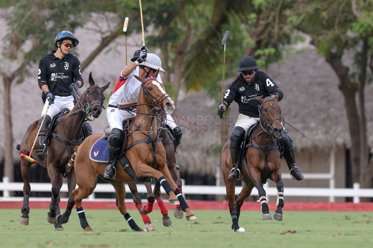 Lechuza Caracas and La Romanza 3J play polo during the Copa Britanica at Casa de Campo in La Romana, La Romana, Dominican Republic on March 1, 2026. (Photos by Bryan Bennett)