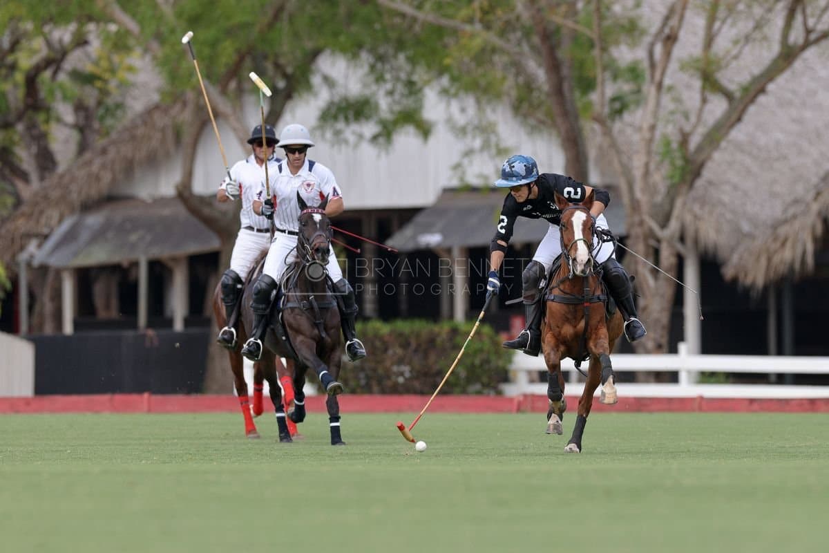 Lechuza Caracas and La Romanza 3J play polo during the Copa Britanica at Casa de Campo in La Romana, La Romana, Dominican Republic on March 1, 2026. (Photos by Bryan Bennett)