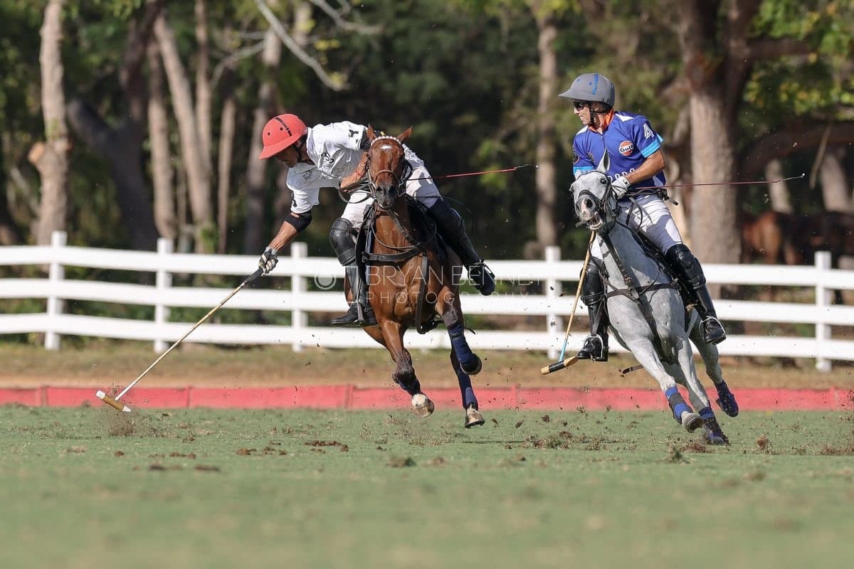 La Romanza 3J and La Espada Gulf play polo during the Copa Britanica at Casa de Campo Polo Club in La Romana, Dominican Republic on March 6, 2026. (Photos by Bryan Bennett)