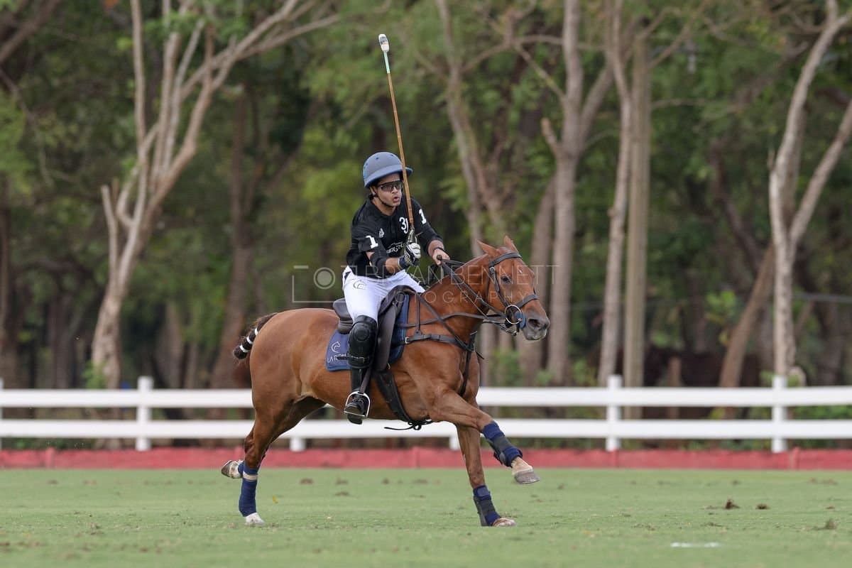 Lechuza Caracas and La Romanza 3J play polo during the Copa Britanica at Casa de Campo in La Romana, La Romana, Dominican Republic on March 1, 2026. (Photos by Bryan Bennett)