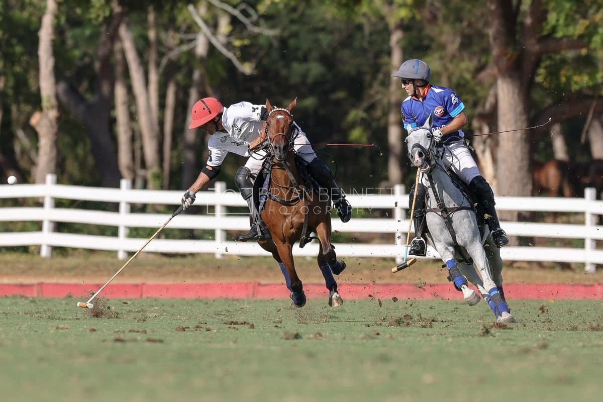 La Romanza 3J and La Espada Gulf play polo during the Copa Britanica at Casa de Campo Polo Club in La Romana, Dominican Republic on March 6, 2026. (Photos by Bryan Bennett)
