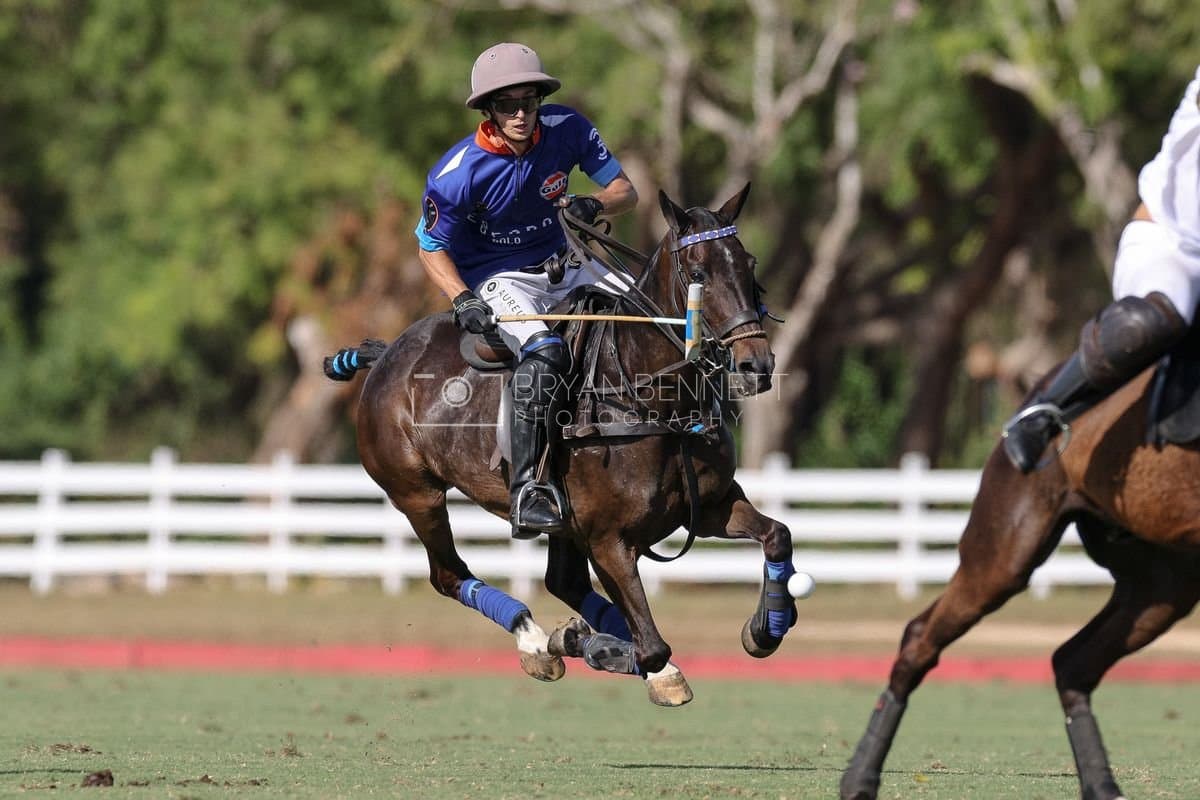La Romanza 3J and La Espada Gulf play polo during the Copa Britanica at Casa de Campo Polo Club in La Romana, Dominican Republic on March 6, 2026. (Photos by Bryan Bennett)