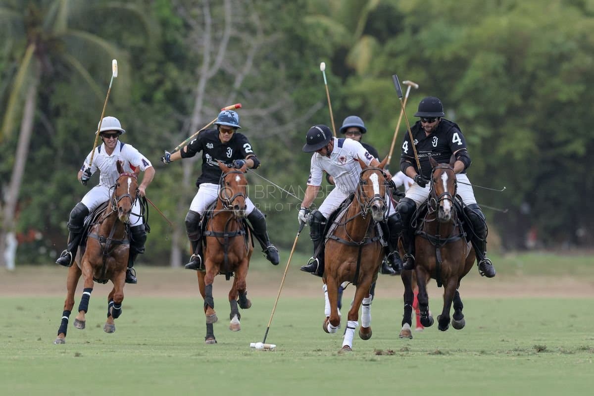 Lechuza Caracas and La Romanza 3J play polo during the Copa Britanica at Casa de Campo in La Romana, La Romana, Dominican Republic on March 1, 2026. (Photos by Bryan Bennett)