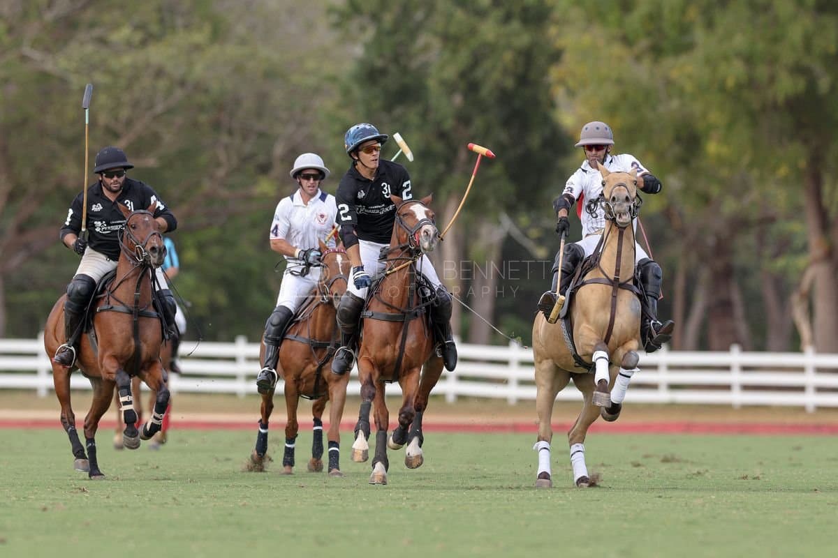 Lechuza Caracas and La Romanza 3J play polo during the Copa Britanica at Casa de Campo in La Romana, La Romana, Dominican Republic on March 1, 2026. (Photos by Bryan Bennett)