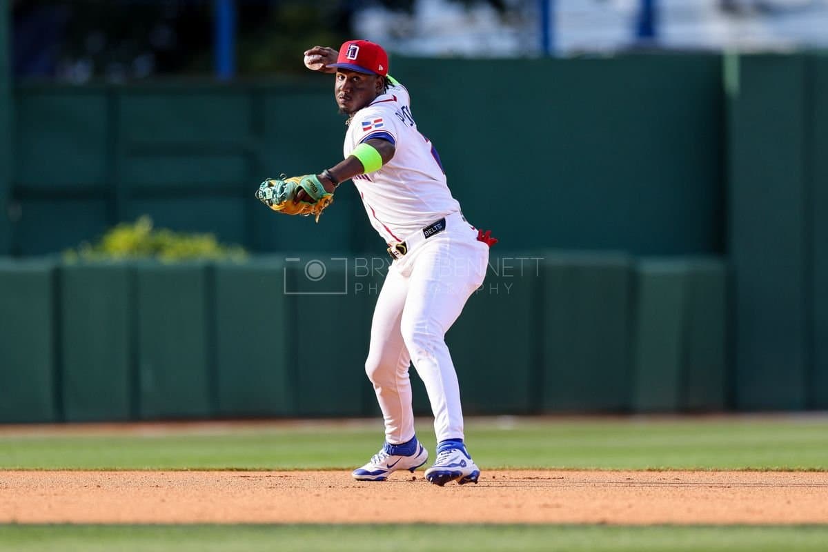 SANTO DOMINGO, DOMINICAN REPUBLIC - MARCH 04: Geraldo Perdomo #2 of the Dominican Republic throws a ball during an exhibition game against the Detroit Tigers at Estadio Quisqueya on March 04, 2026 in Santo Domingo, Dominican Republic. (Photo by Bryan M. Bennett/Getty Images)