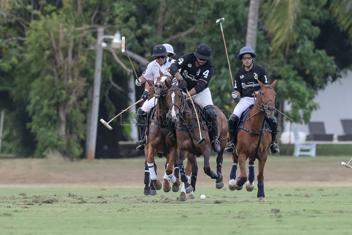 Lechuza Caracas and La Romanza 3J play polo during the Copa Britanica at Casa de Campo in La Romana, La Romana, Dominican Republic on March 1, 2026. (Photos by Bryan Bennett)
