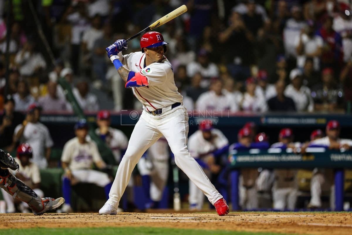SANTO DOMINGO, DOMINICAN REPUBLIC - MARCH 03: Manny Machado #3 of the Dominican Republic bats during an exhibition game against the Detroit Tigers at Estadio Quisqueya on March 03, 2026 in Santo Domingo, Dominican Republic. (Photo by Bryan Bennett/Getty Images)
