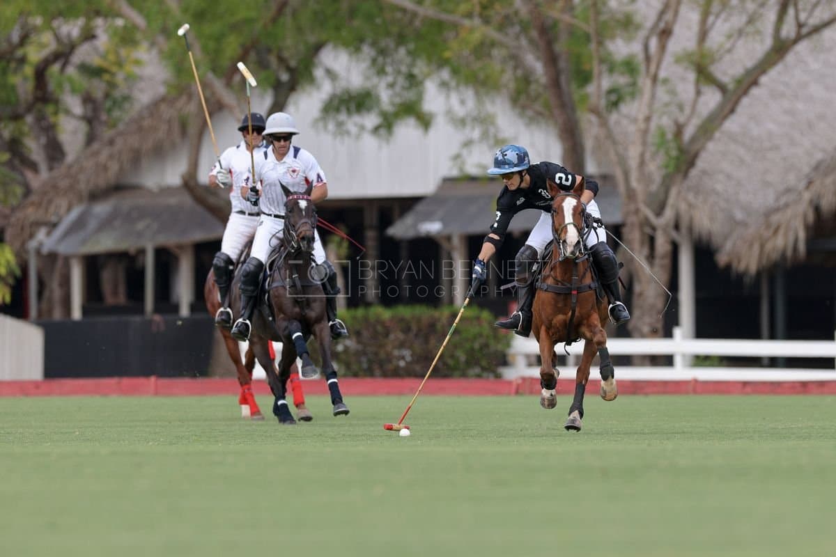 Lechuza Caracas and La Romanza 3J play polo during the Copa Britanica at Casa de Campo in La Romana, La Romana, Dominican Republic on March 1, 2026. (Photos by Bryan Bennett)