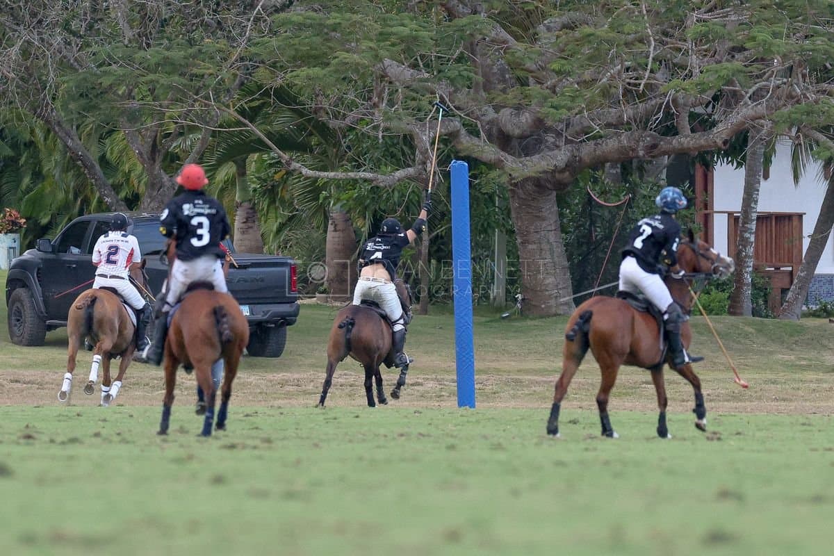 Lechuza Caracas and La Romanza 3J play polo during the Copa Britanica at Casa de Campo in La Romana, La Romana, Dominican Republic on March 1, 2026. (Photos by Bryan Bennett)