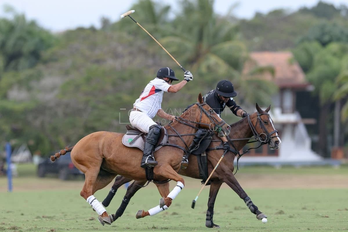 Lechuza Caracas and La Romanza 3J play polo during the Copa Britanica at Casa de Campo in La Romana, La Romana, Dominican Republic on March 1, 2026. (Photos by Bryan Bennett)
