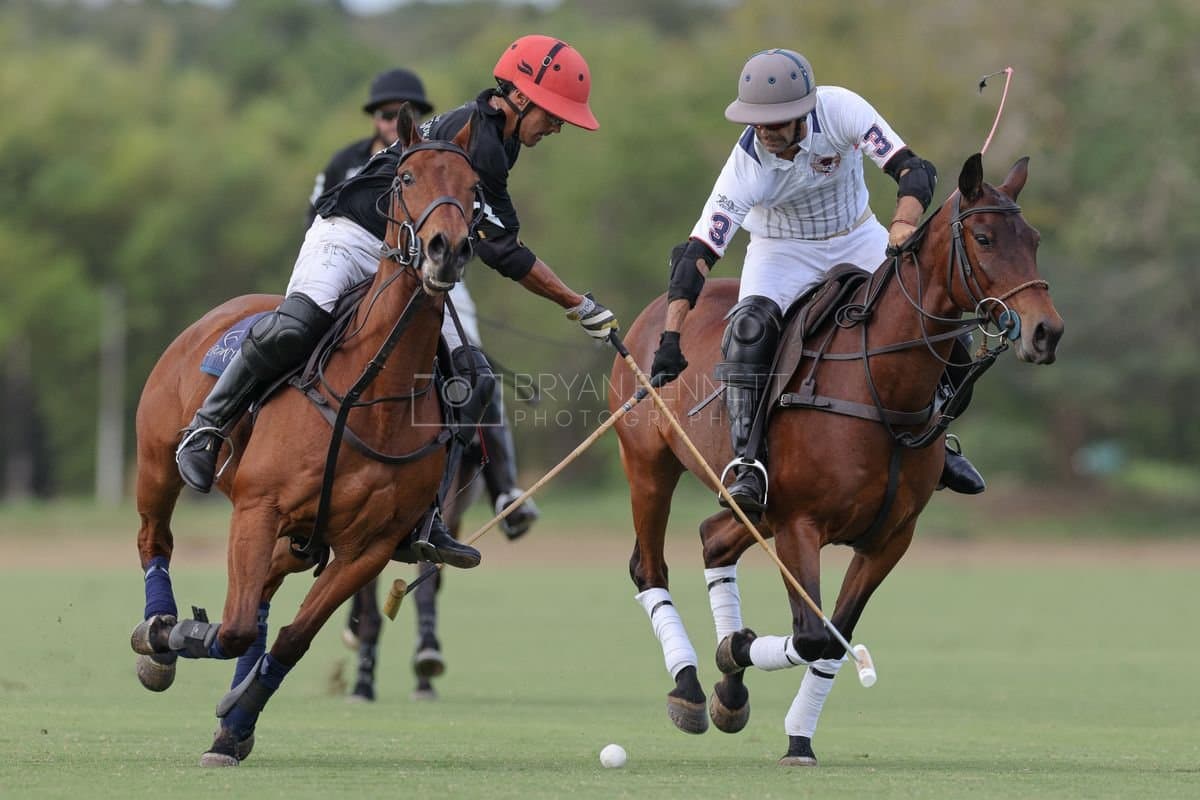 Lechuza Caracas and La Romanza 3J play polo during the Copa Britanica at Casa de Campo in La Romana, La Romana, Dominican Republic on March 1, 2026. (Photos by Bryan Bennett)