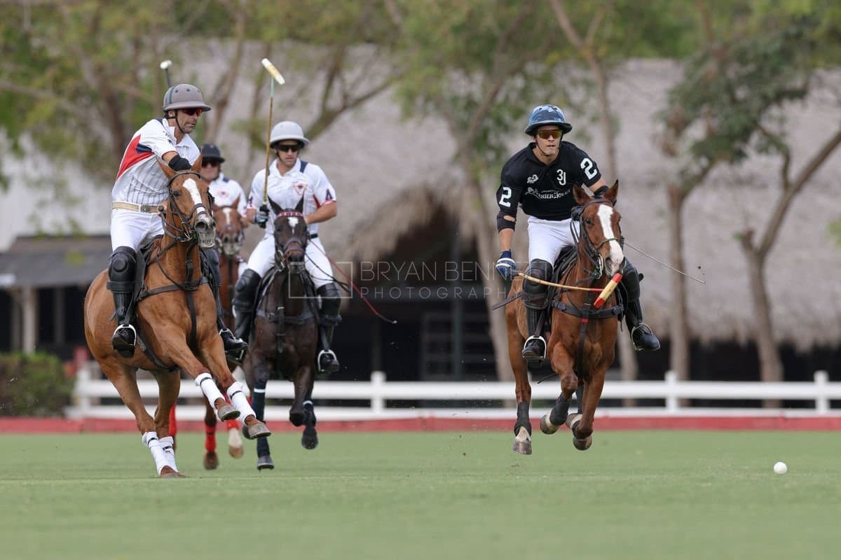 Lechuza Caracas and La Romanza 3J play polo during the Copa Britanica at Casa de Campo in La Romana, La Romana, Dominican Republic on March 1, 2026. (Photos by Bryan Bennett)